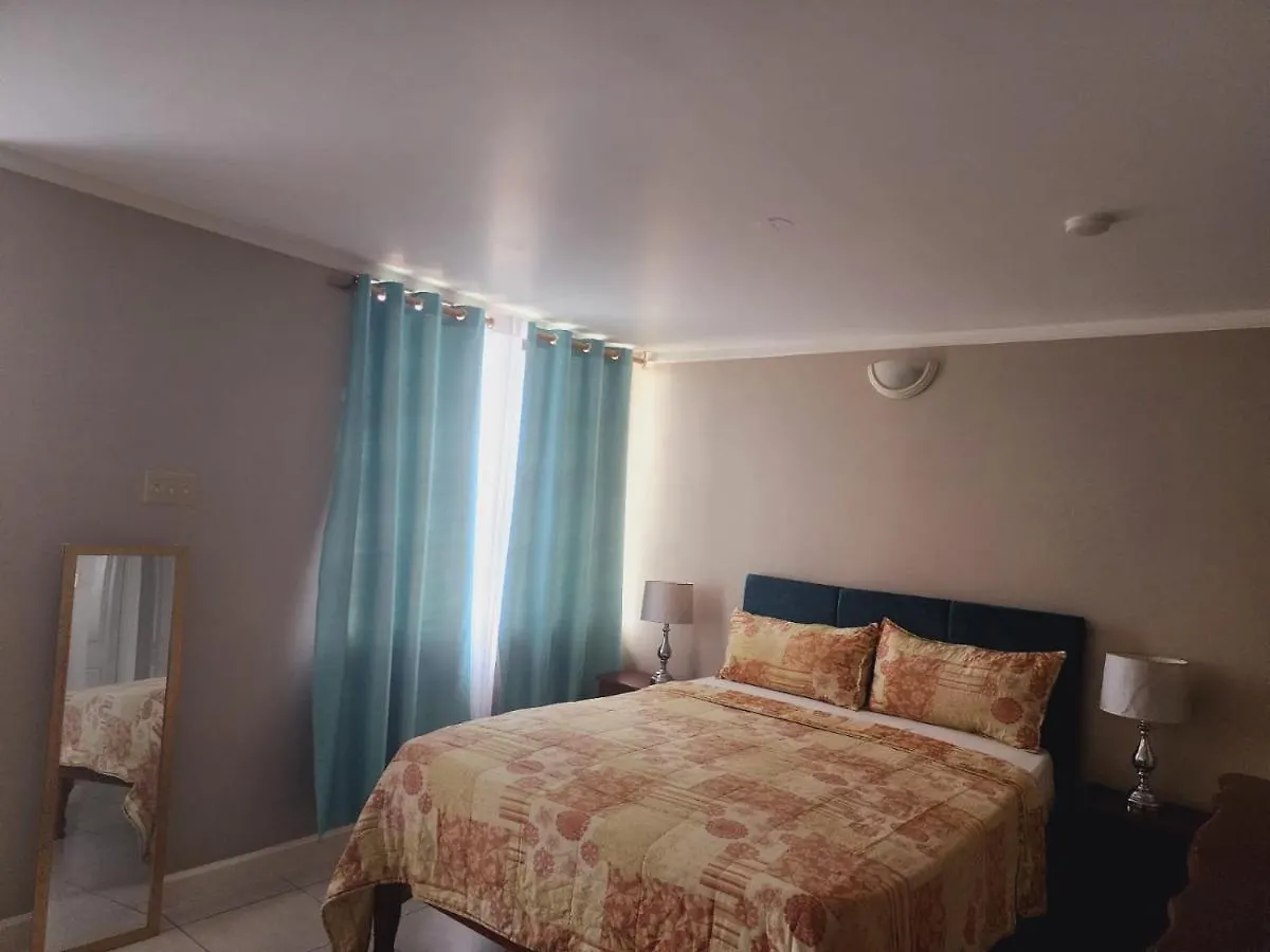 דירות קינגסטון Studio Apt At 